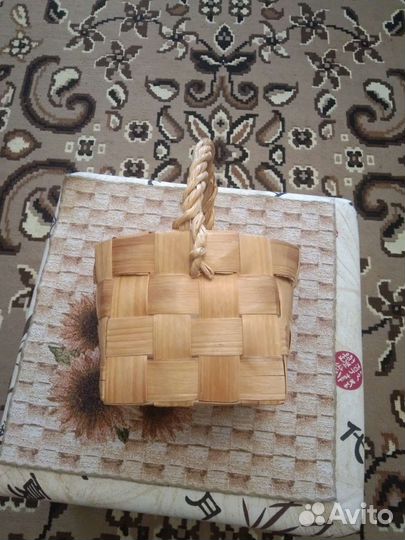 Корзинка плетенная малая