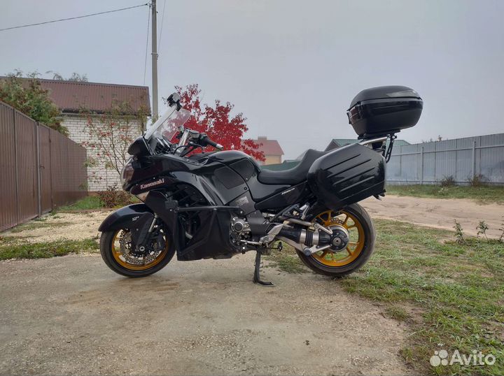 Kawasaki GTR 1400 2011 г