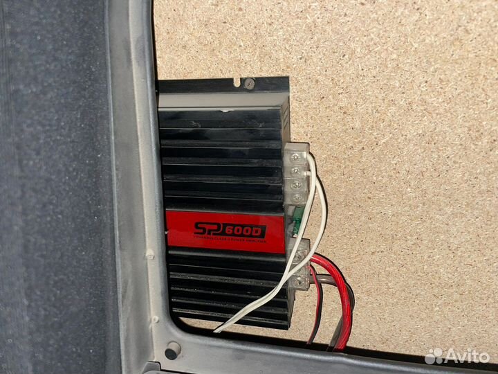 Акустика в автомобили