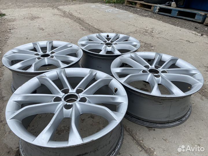 5x112 R-17 Литые диски на Audi Volkswagen