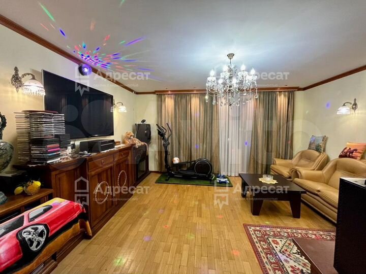 4-к. квартира, 124 м², 6/9 эт.