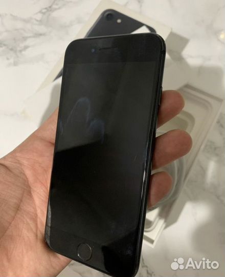 iPhone 7, 32 ГБ