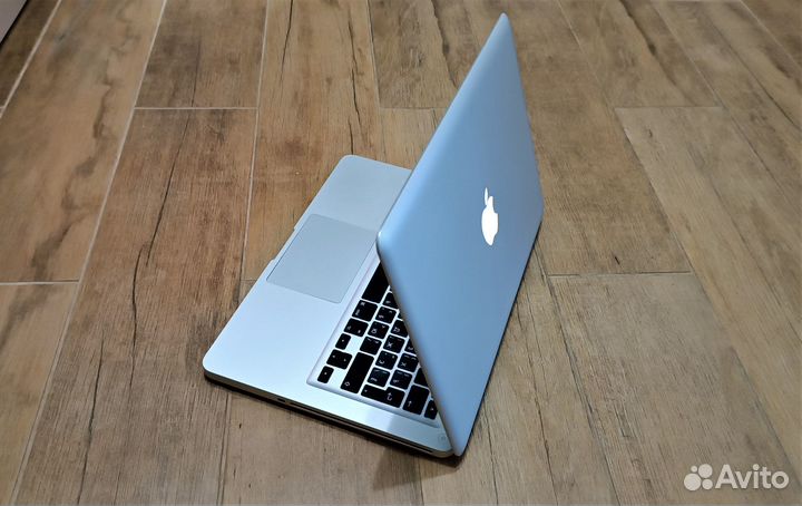 Macbook pro 13 2010 intel/8gb/ssd256gb/GT320m
