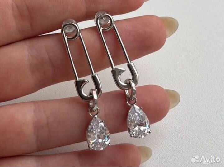 Серьги гвоздики Булавки с кристаллами