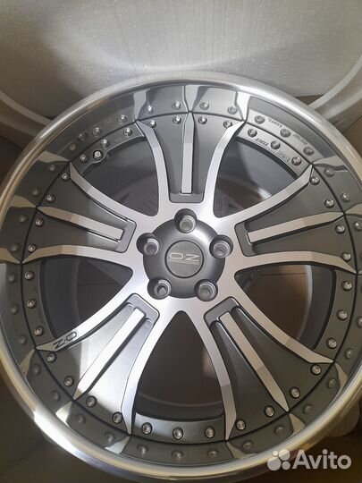 Диски R20 OZ Racing 5/114,3 кованые трехчастные