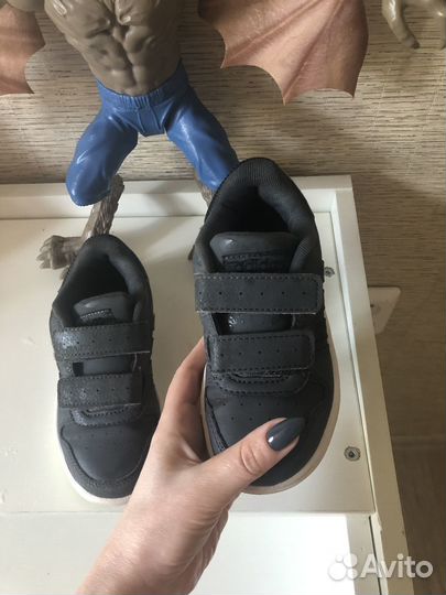 Кроссовки детские adidas