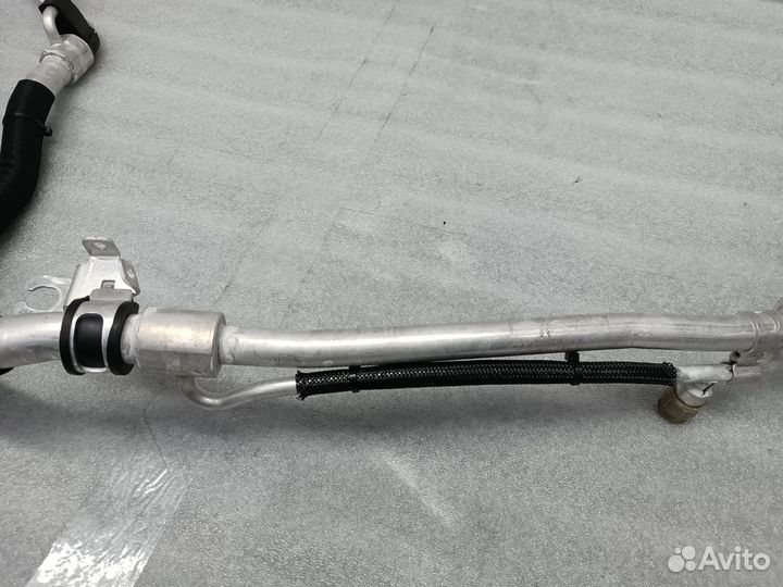 Трубка кондиционера Jeep Wrangler 2018+