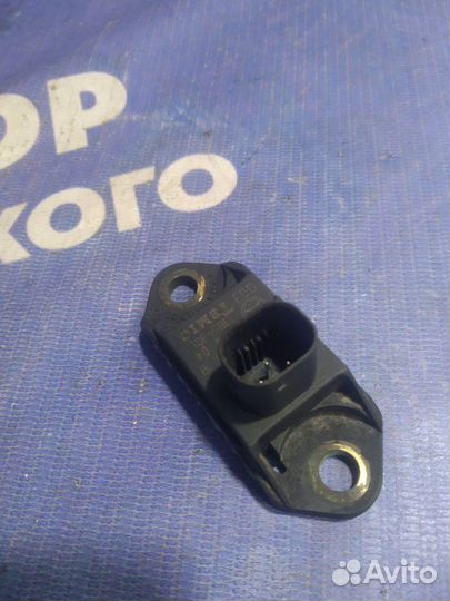 Датчик ускорения Mercedes-Benz W220 седан 1999