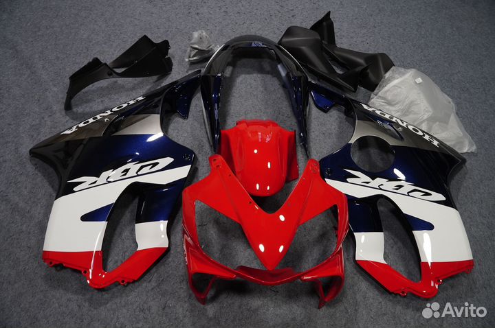 Комплект пластика на Honda CBR 600 F4I 2004-2007