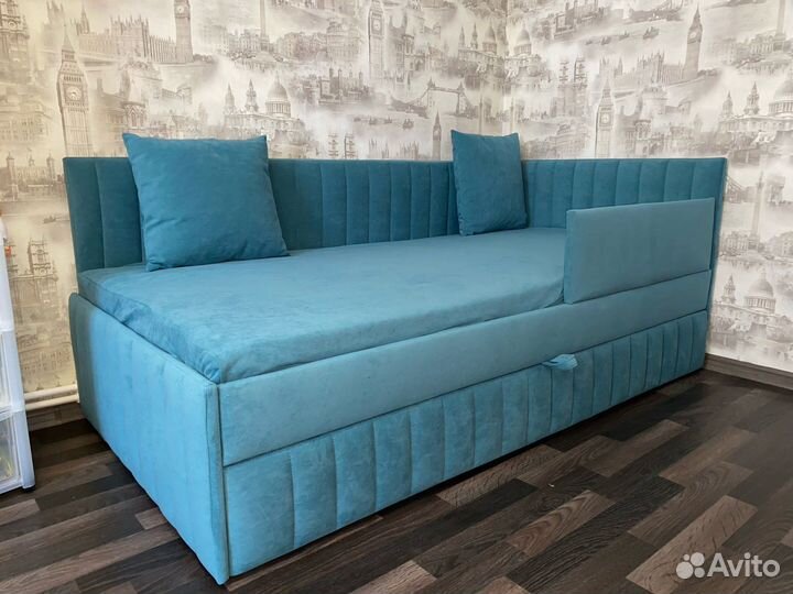 Детская / подростковая угловая мягкая кровать