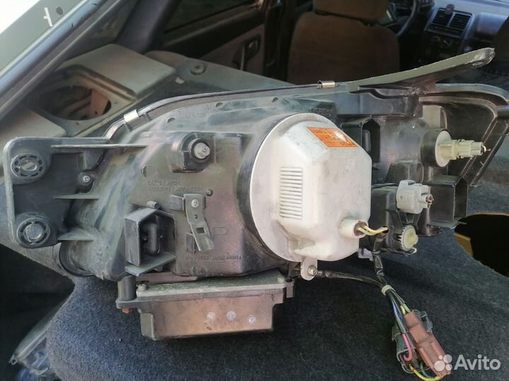 Фары subaru legacy b4