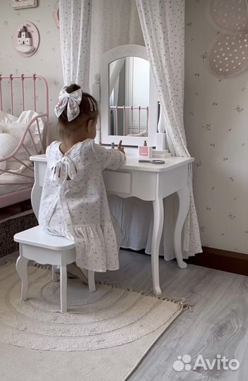 Туалетный столик детский