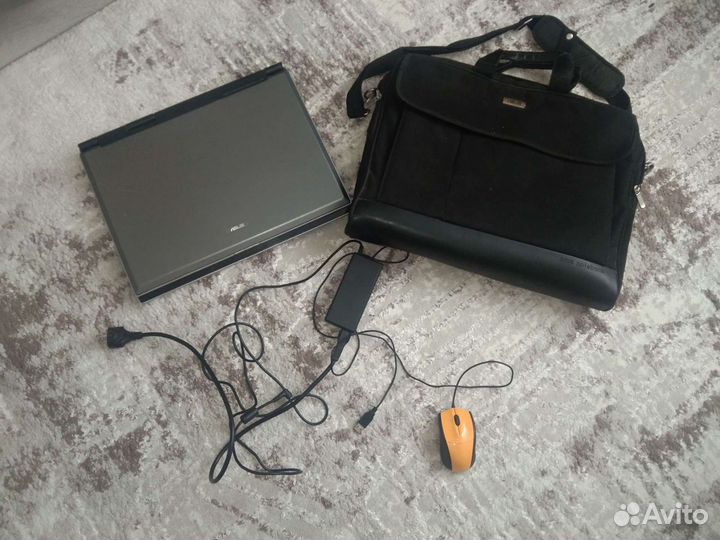 Ноутбук asus a7u