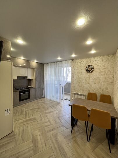 2-к. квартира, 72,9 м², 6/9 эт.