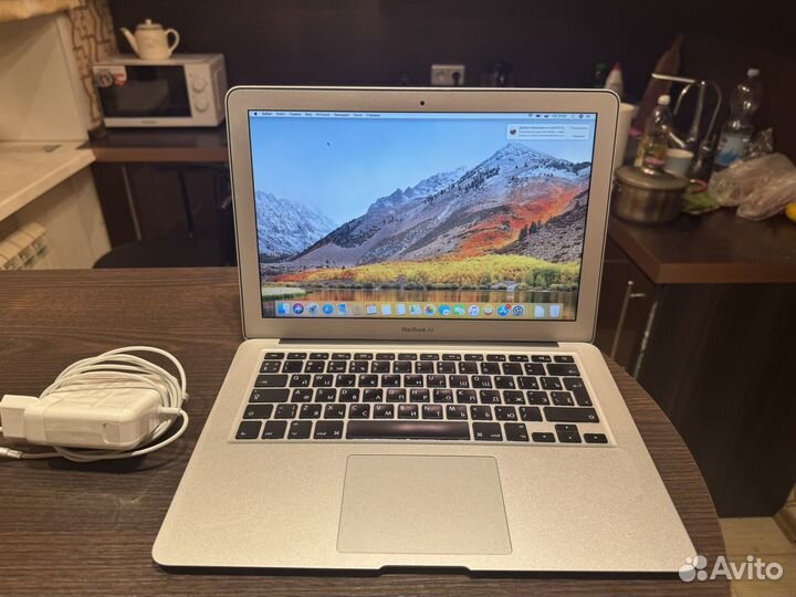 Apple macbook air A1 1369