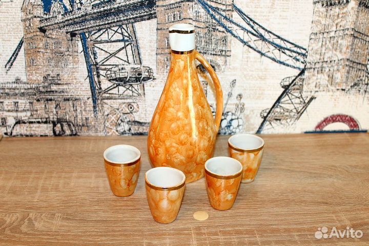 Графин керамический и 4 рюмки СССР