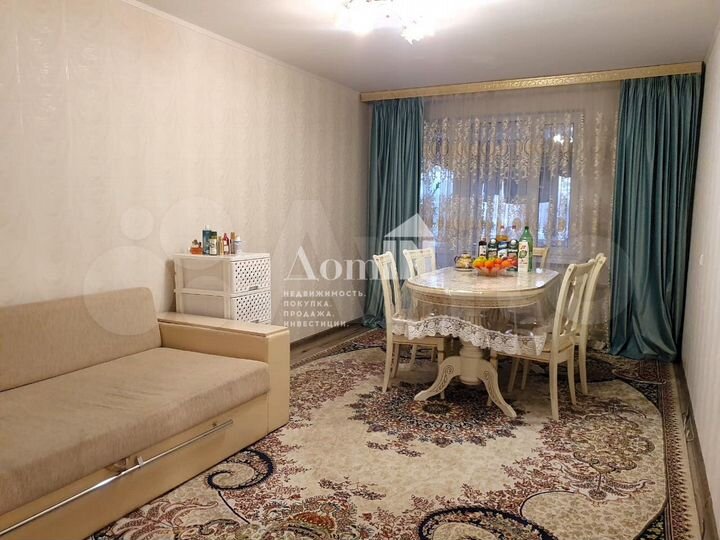 3-к. квартира, 81,3 м², 1/10 эт.
