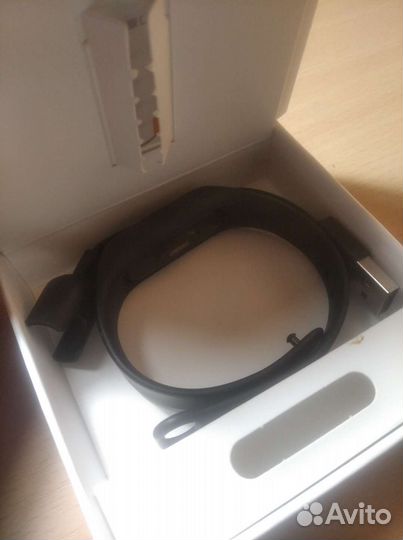 Фитнес браслет xiaomi (не работает)
