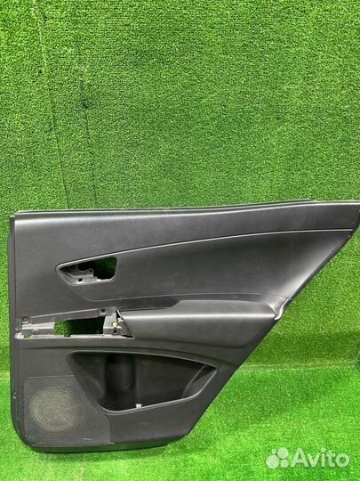 Обшивка боковой двери задняя правая Ssangyong