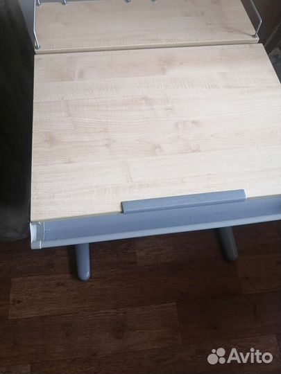 Растущая парта и стул деми бу