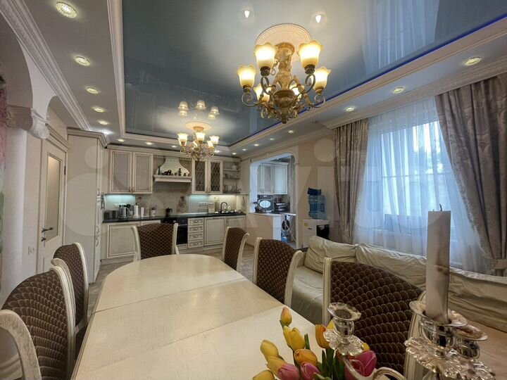 2-к. квартира, 74 м², 3/16 эт.