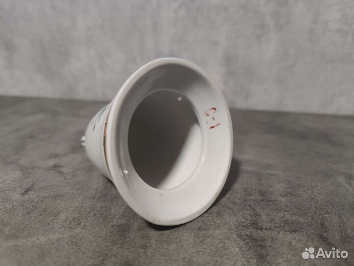 Колокольчик сувенирный. Сысертский фарфор