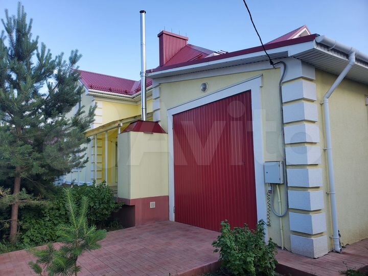 Дом 298 м² на участке 10 сот.