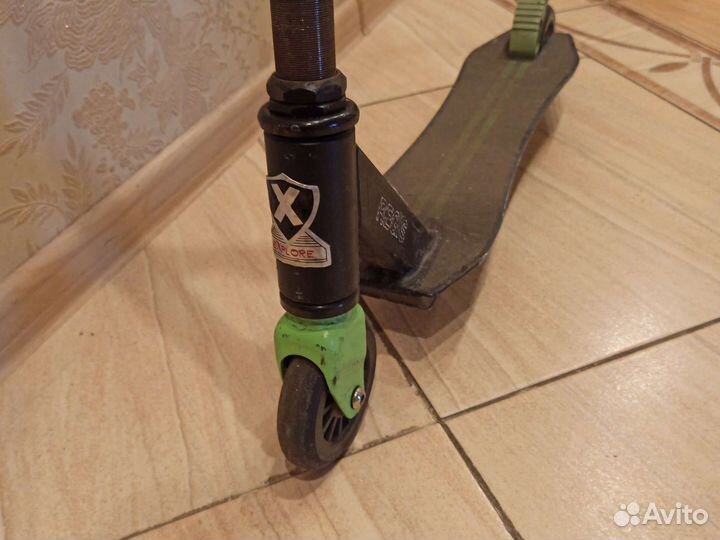 Трюковый самокат Explore