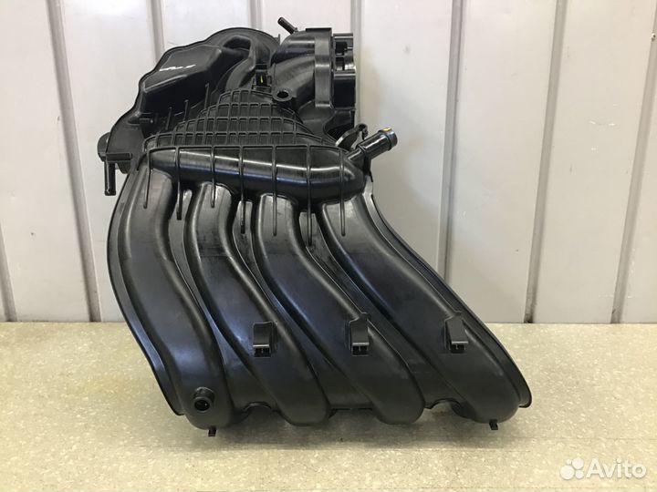 Коллектор впускной Renault Kaptur 2016