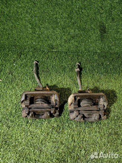 Задние суппорта Вольво 960