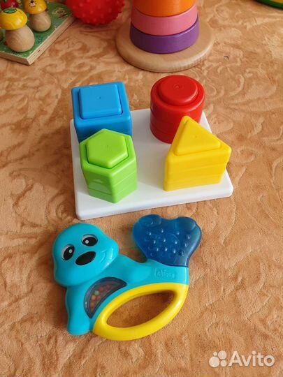 Развивающие игрушки пакетом