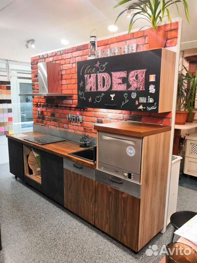 Кухня прямая 3м выставочный образец