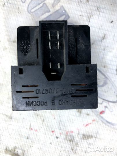 Кнопка обогрева сидений Лада 2110