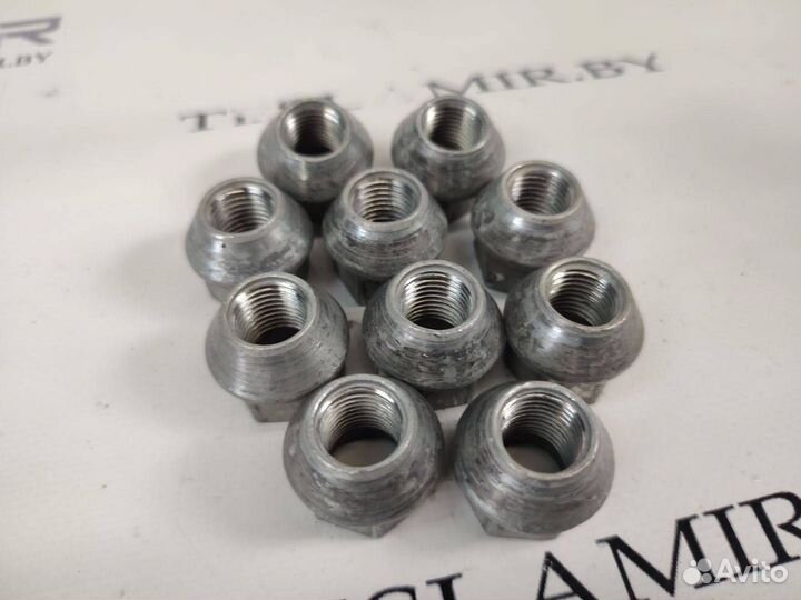 Гайка колесная Tesla Model S рест. 2018 1027002-00