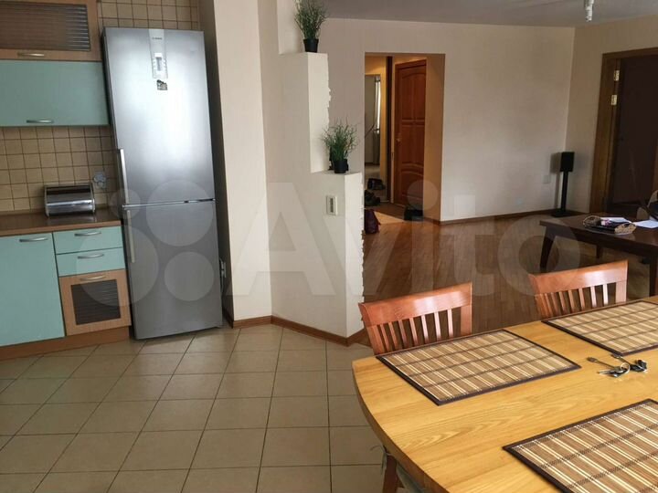 3-к. квартира, 88 м², 1/6 эт.