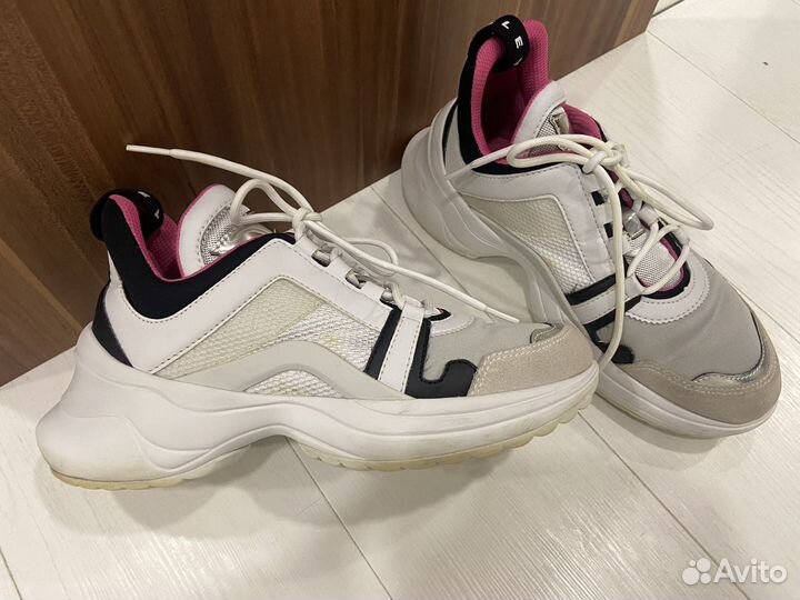 Кроссовки Sisley в отличном состоянии