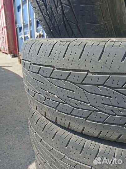 Continental ContiCrossContact LX2 215/65 R16 98