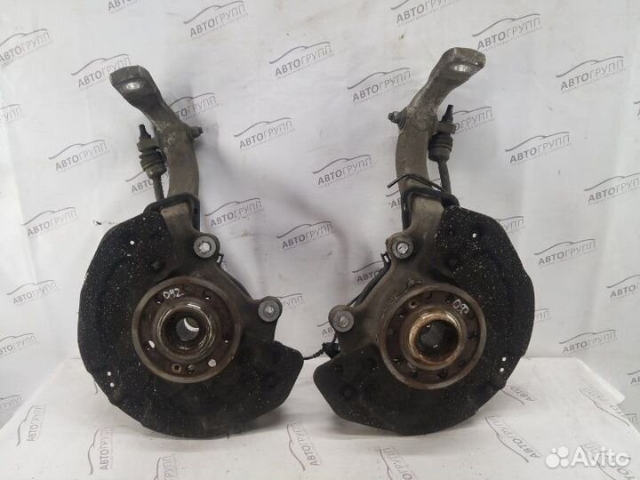 Кулак поворотный передний левый Mb Cls 350D C257