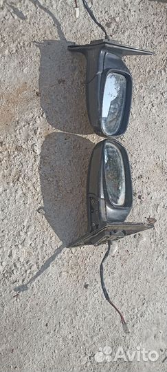 Зеркало заднего вида