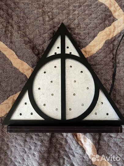 Дизайнерский светильник настольный