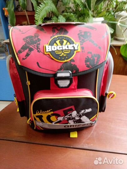 Новые ранцец ортопедический для мальчика