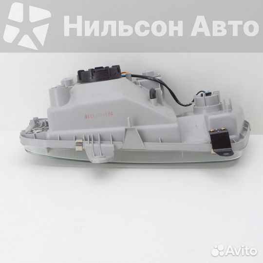 Фара isuzu forward FRR32-35, 1994-2006 г правая, z