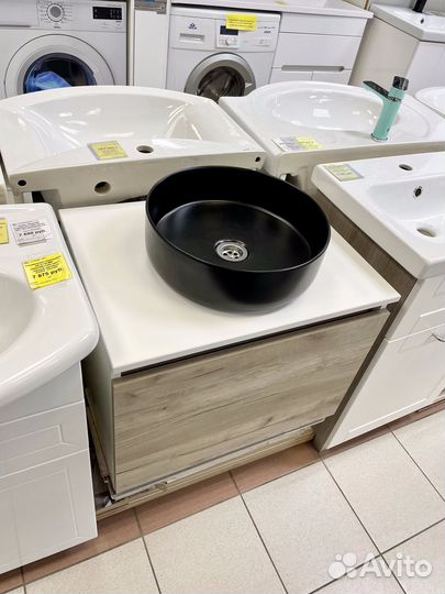 Тумба подвесная дизайнерская 60 см цвет крафт дуб