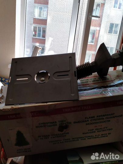 Кронштейн под тв на стену