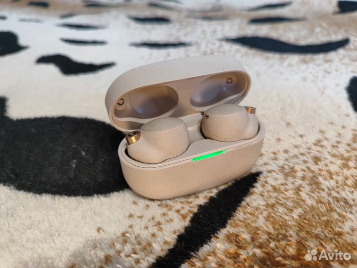 Наушники True Wireless Sony WF-1000XM4 Silver