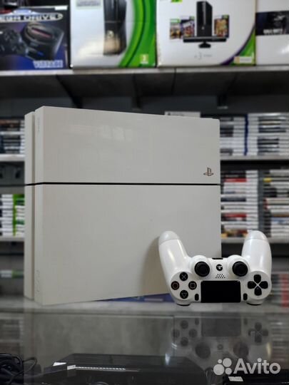 Sony PS4 White - обменяем на любую вашу консоль