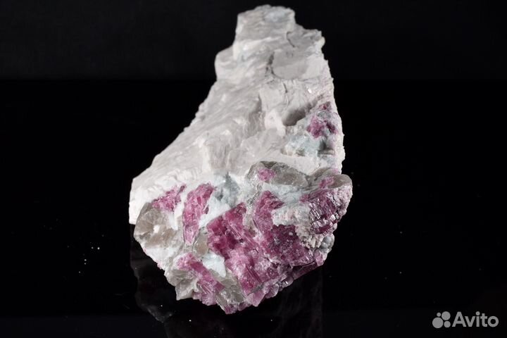 Турмалин, микроклин, альбит, кварц. Лот №623