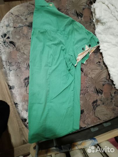 Рубашка зелёная летняя с короткими рукавами L