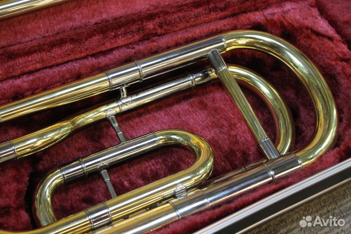 Тенор тромбон Yamaha Custom YSL-820G