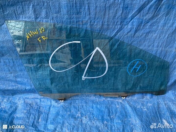 Стекло двери на toyota prius NHW20 1nzfxe